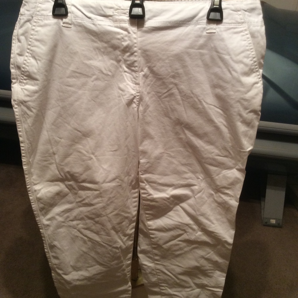 Crown & Ivy size 10 cropped pants